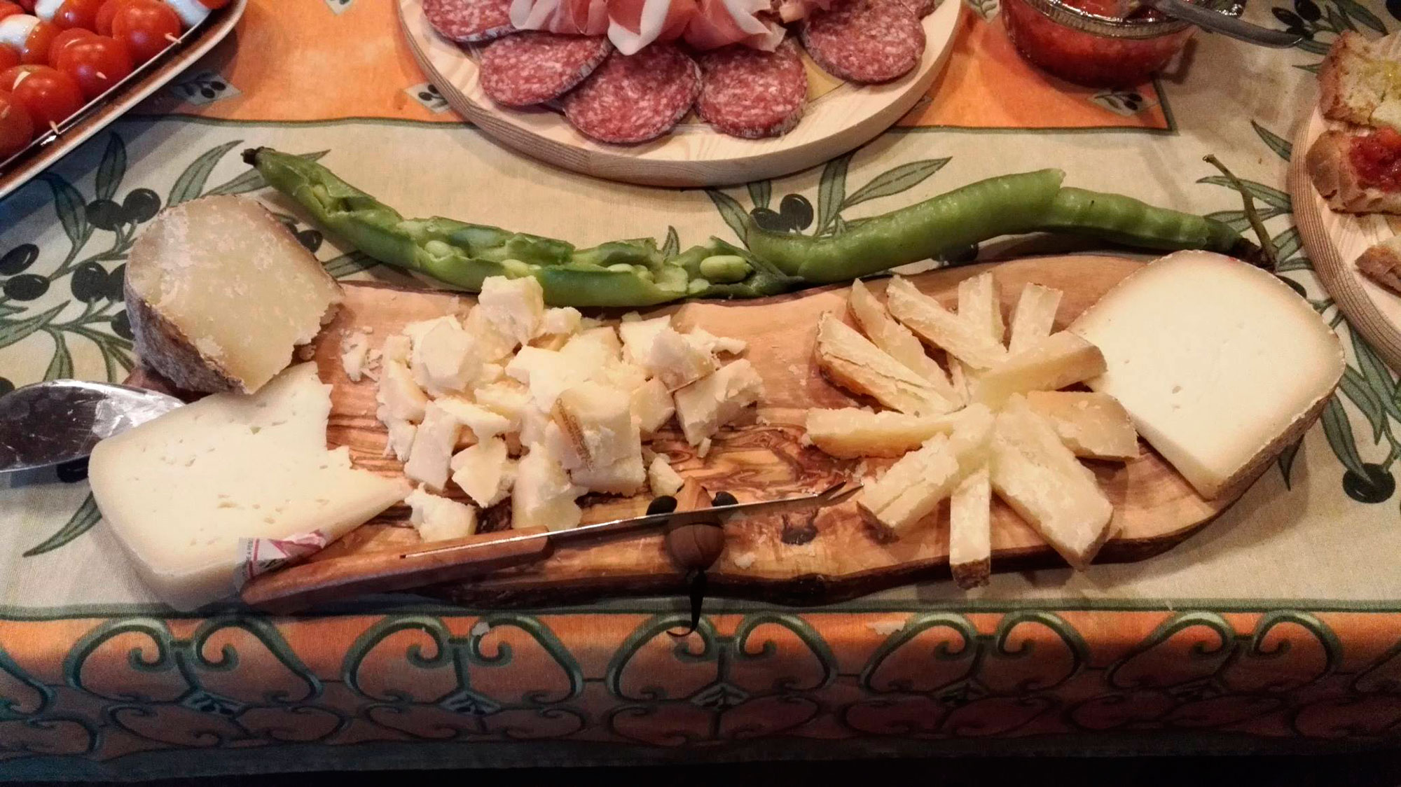 Pecorino cheese tour tasting Cortona Pienza Montepulciano Tuscany