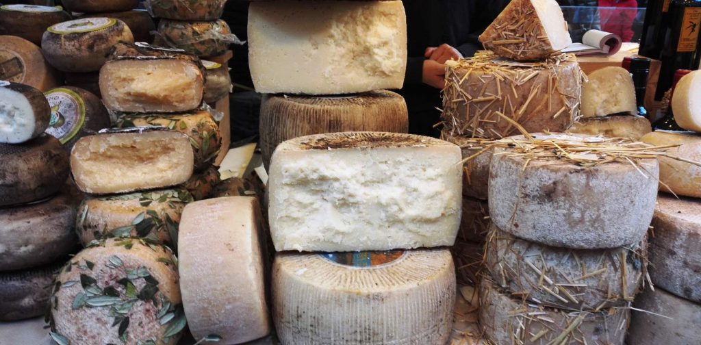 Pecorino cheese tour tasting Cortona Pienza Montepulciano Tuscany